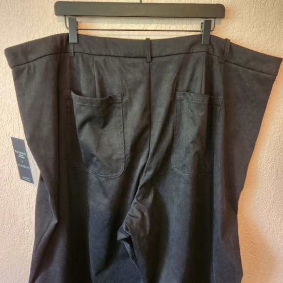 Eloquii × Barkwood Black Faux Suede Cropped Trousers - Picture 6 of 12